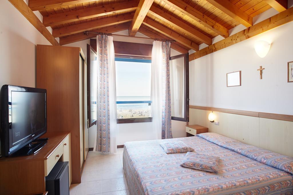 Hotel Sara Caorle Kamer foto