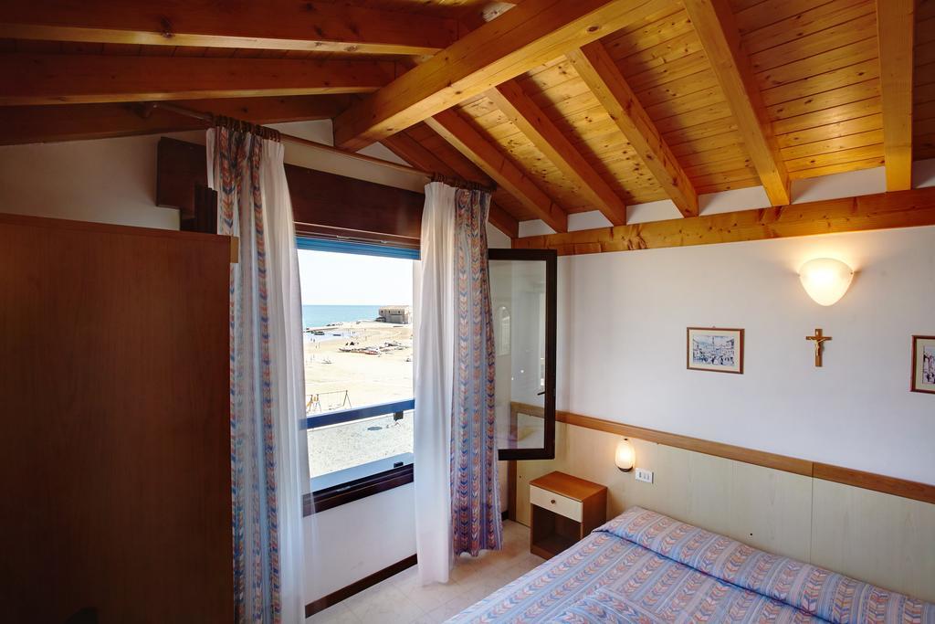 Hotel Sara Caorle Kamer foto